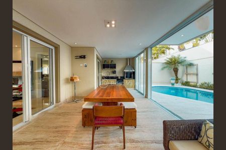 Casa à venda com 504m², 4 quartos e 4 vagas