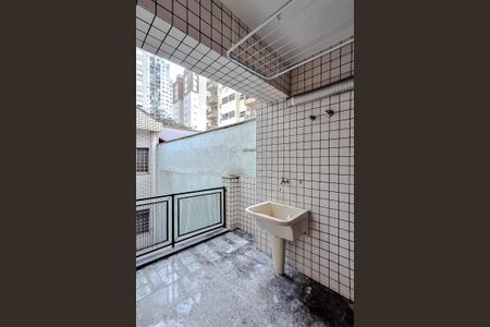 Apartamento para alugar com 120m², 3 quartos e 1 vagaÁrea de Serviço