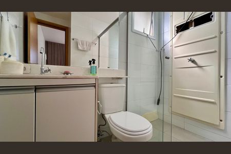 Apartamento à venda com 105m², 4 quartos e 2 vagasbanho