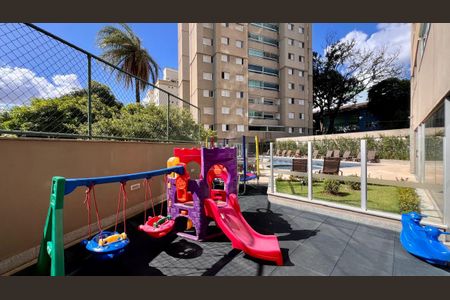Apartamento à venda com 105m², 4 quartos e 2 vagasÁrea comum - Playground