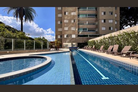 Apartamento à venda com 105m², 4 quartos e 2 vagasÁrea comum - Piscina