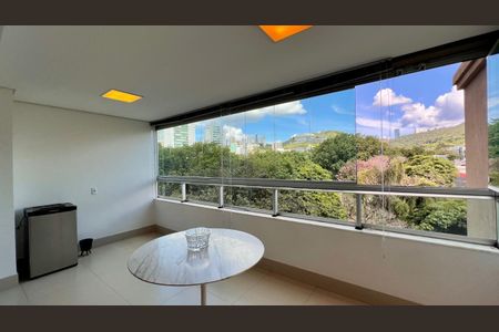 Varanda de apartamento à venda com 4 quartos, 105m² em Estoril, Belo Horizonte