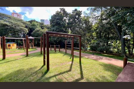 Apartamento à venda com 105m², 4 quartos e 2 vagasÁrea comum - Playground