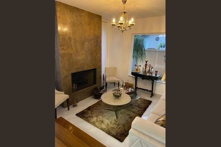 Casa de condomínio à venda com 300m², 4 quartos e 4 vagas