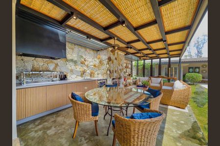 Casa à venda com 600m², 4 quartos e 4 vagas