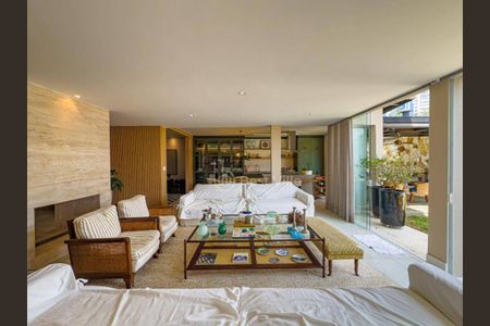 Casa à venda com 4 quartos, 600m² em Alphaville Residencial Um, Barueri