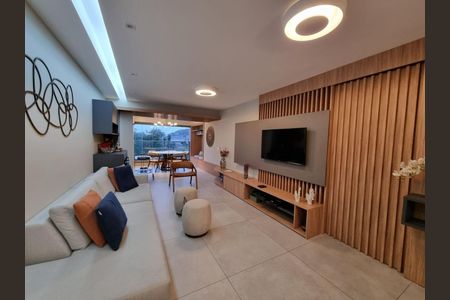 Apartamento à venda com 3 quartos, 129m² em Vila Mariana, São Paulo