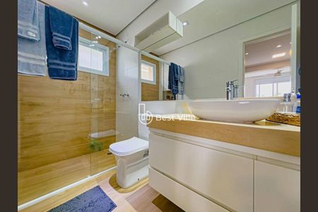 Casa à venda com 297m², 4 quartos e 4 vagas