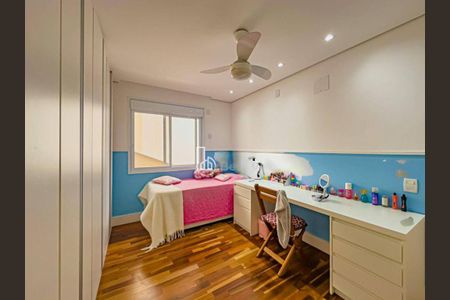 Casa à venda com 297m², 4 quartos e 4 vagas