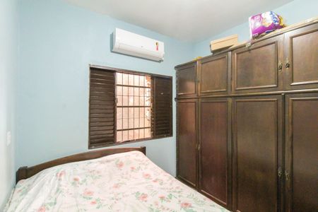 Casa à venda com 80m², 2 quartos e 3 vagas Casa à venda com 80m², 2 quartos e 3 vagasQuarto 2