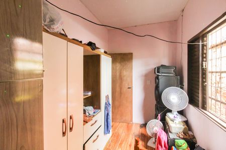 Casa à venda com 80m², 2 quartos e 3 vagas Casa à venda com 80m², 2 quartos e 3 vagasQuarto 1