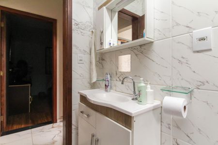 Casa à venda com 80m², 2 quartos e 3 vagas Casa à venda com 80m², 2 quartos e 3 vagasBanheiro