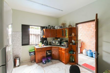 Casa à venda com 80m², 2 quartos e 3 vagas Casa à venda com 80m², 2 quartos e 3 vagasCozinha