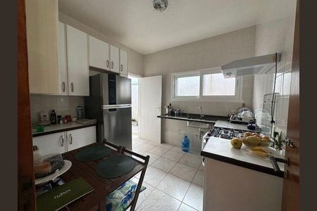 Casa de Condomínio à venda com 4 quartos, 200m² em Alphaville, Santana de Parnaíba