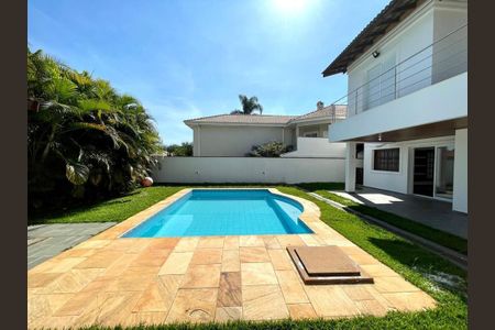 Casa de condomínio à venda com 320m², 4 quartos e 4 vagas