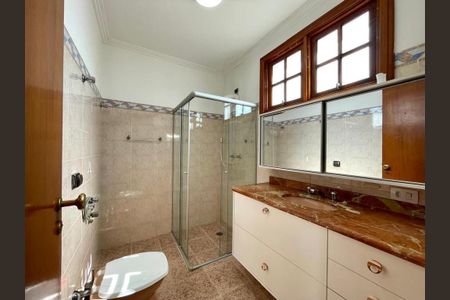 Casa de condomínio à venda com 320m², 4 quartos e 4 vagas