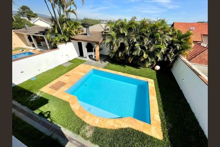 Casa de condomínio à venda com 320m², 4 quartos e 4 vagas