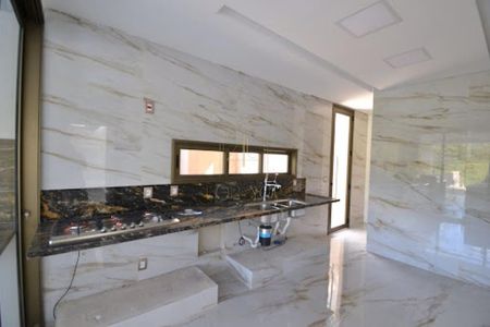 Casa de Condomínio à venda com 4 quartos, 420m² em Tamboré, Santana de Parnaíba