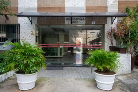 Apartamento à venda com 70m², 2 quartos e 1 vagaFachada do Prédio