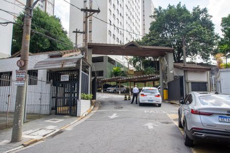 Apartamento à venda com 70m², 2 quartos e 1 vagaFachada e portaria
