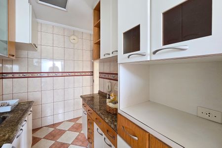 Apartamento para alugar com 68m², 3 quartos e sem vagaCozinha