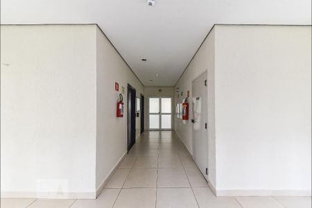 Apartamento para alugar com 68m², 3 quartos e sem vagaÁrea comum - Hall