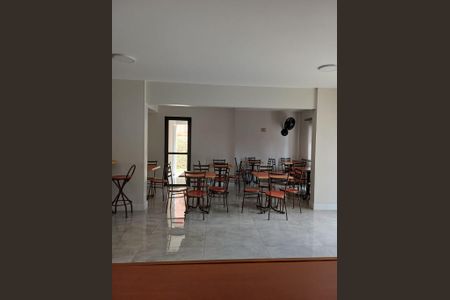 Apartamento à venda com 2 quartos, 60m² em Jardim Tupanci, Barueri