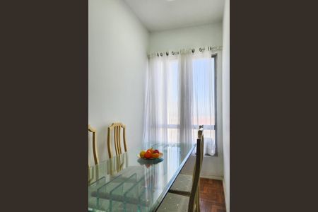 Sala  de apartamento para alugar com 2 quartos, 58m² em Imperial de São Cristóvão, Rio de Janeiro