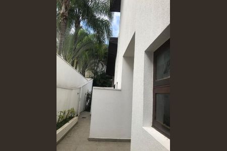 Casa de condomínio à venda com 448m², 4 quartos e 2 vagas
