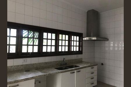 Casa de condomínio à venda com 448m², 4 quartos e 2 vagas