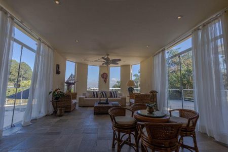 Casa de Condomínio à venda com 4 quartos, 700m² em Alphaville, Santana de Parnaíba