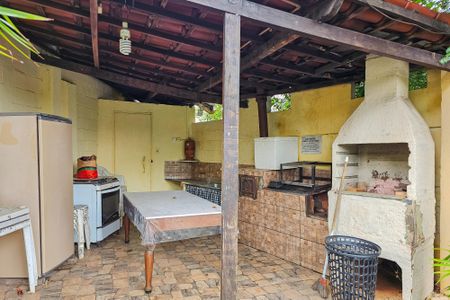 Casa de condomínio à venda com 110m², 3 quartos e 1 vaga Casa de condomínio à venda com 110m², 3 quartos e 1 vagaÁrea comum - Churrasqueira