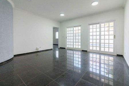 Casa de condomínio à venda com 350m², 4 quartos e 4 vagas