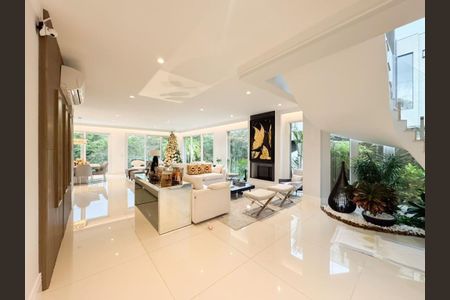 Casa de Condomínio à venda com 3 quartos, 590m² em Residencial Tambore III, Santana de Parnaíba