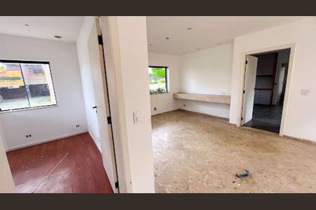 Casa de condomínio à venda com 780m², 4 quartos e 8 vagas