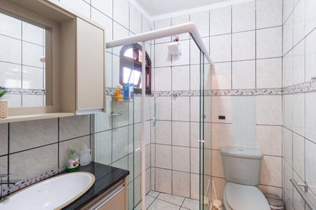 Casa à venda com 247m², 3 quartos e 4 vagasBanheiro da suíte 2