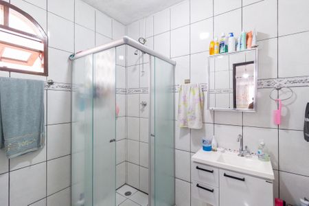 Banheiro da suíte 1 de casa para alugar com 3 quartos, 247m² em Km 18, Osasco