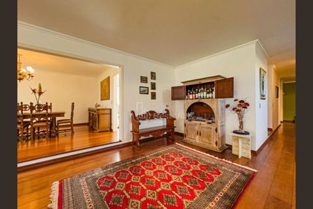 Casa à venda com 4 quartos, 600m² em Alphaville Industrial, Barueri