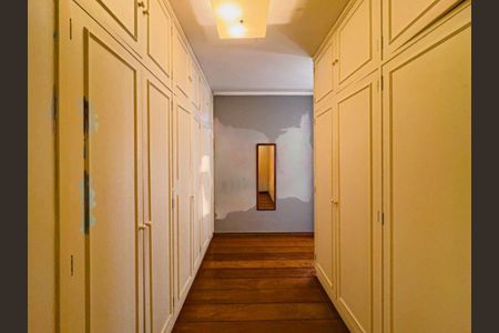 Casa à venda com 600m², 4 quartos e 4 vagas