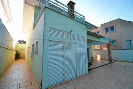 Casa de condomínio à venda com 332m², 4 quartos e 2 vagas