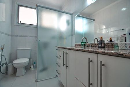 Casa de condomínio à venda com 332m², 4 quartos e 2 vagas