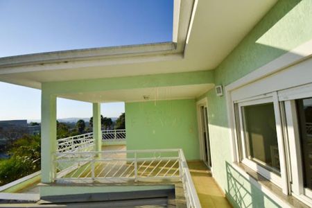 Casa de condomínio à venda com 332m², 4 quartos e 2 vagas