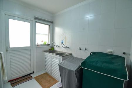 Casa de condomínio à venda com 332m², 4 quartos e 2 vagas