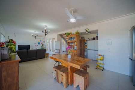 Casa à venda com 3 quartos, 272m² em Alphaville, Santana de Parnaíba