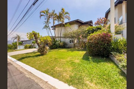 Casa de condomínio à venda com 404m², 4 quartos e 6 vagas