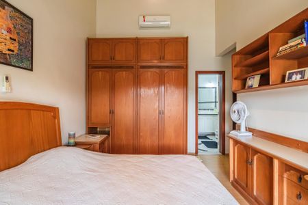 Casa de condomínio à venda com 404m², 4 quartos e 6 vagasSuíte 3