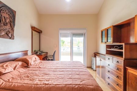 Casa de condomínio à venda com 404m², 4 quartos e 6 vagasSuíte