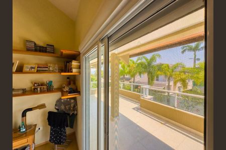 Casa de condomínio à venda com 404m², 4 quartos e 6 vagas