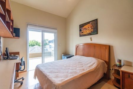 Casa de condomínio à venda com 404m², 4 quartos e 6 vagasSuíte 3