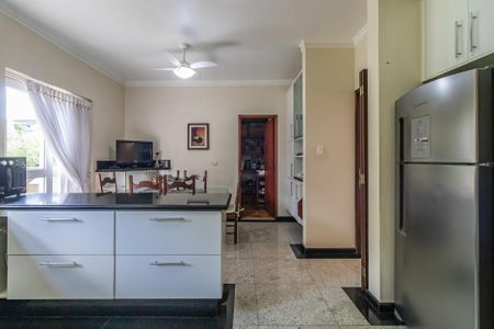 Casa de condomínio à venda com 404m², 4 quartos e 6 vagasCozinha